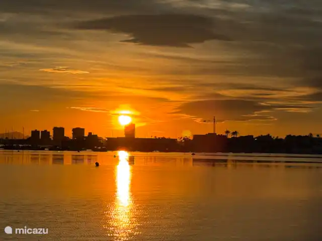 Location de Vacances Espagne, Murcia, San Pedro del Pinatar, appartement - Casavita Coucher de soleil depuis la jetée