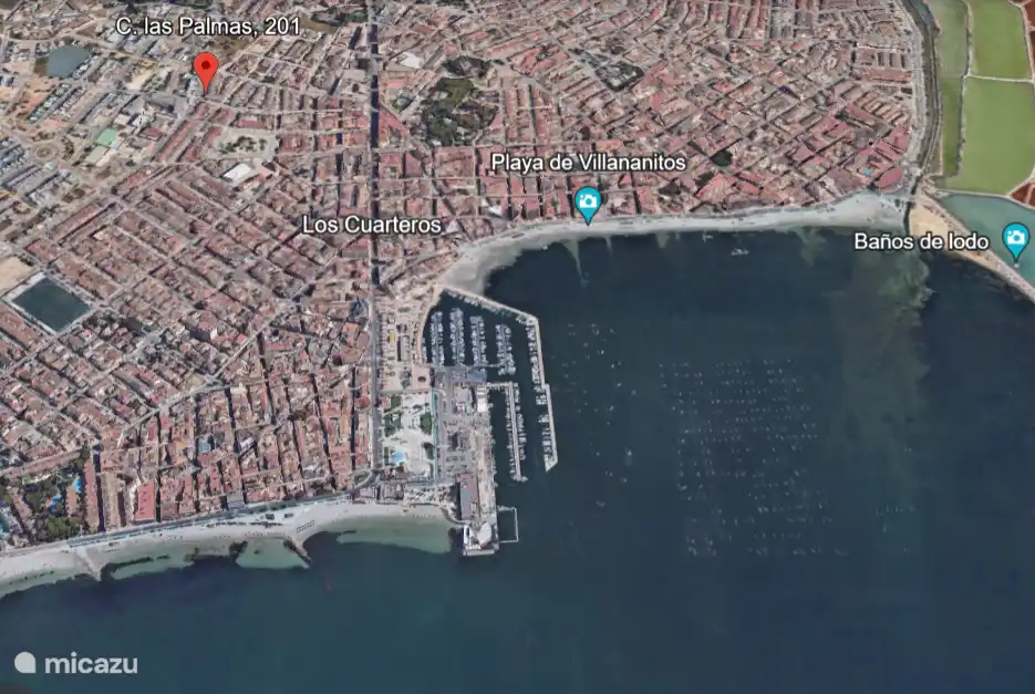 Emplacement central à proximité des plages