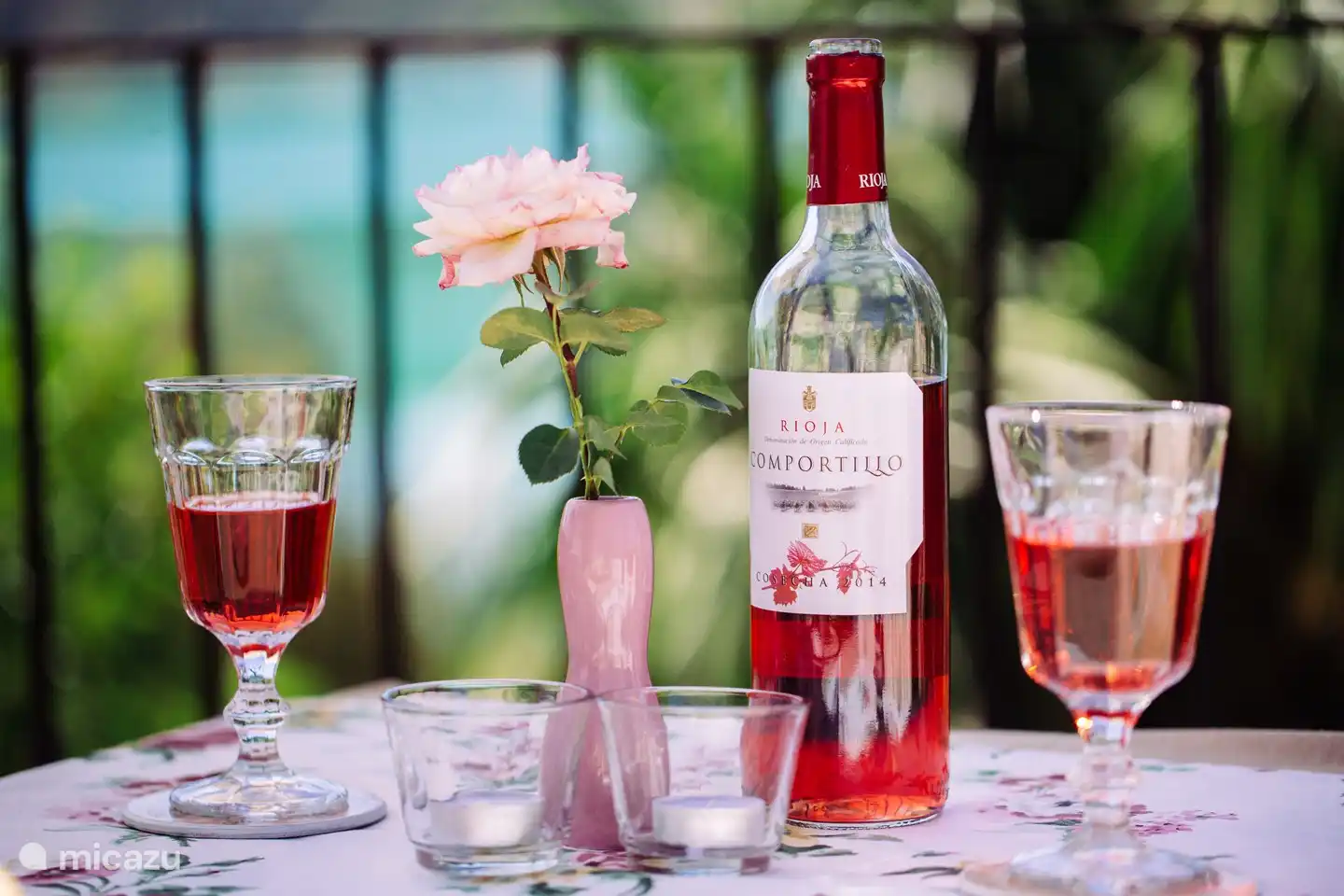 Private Terrasse mit Blick auf den See