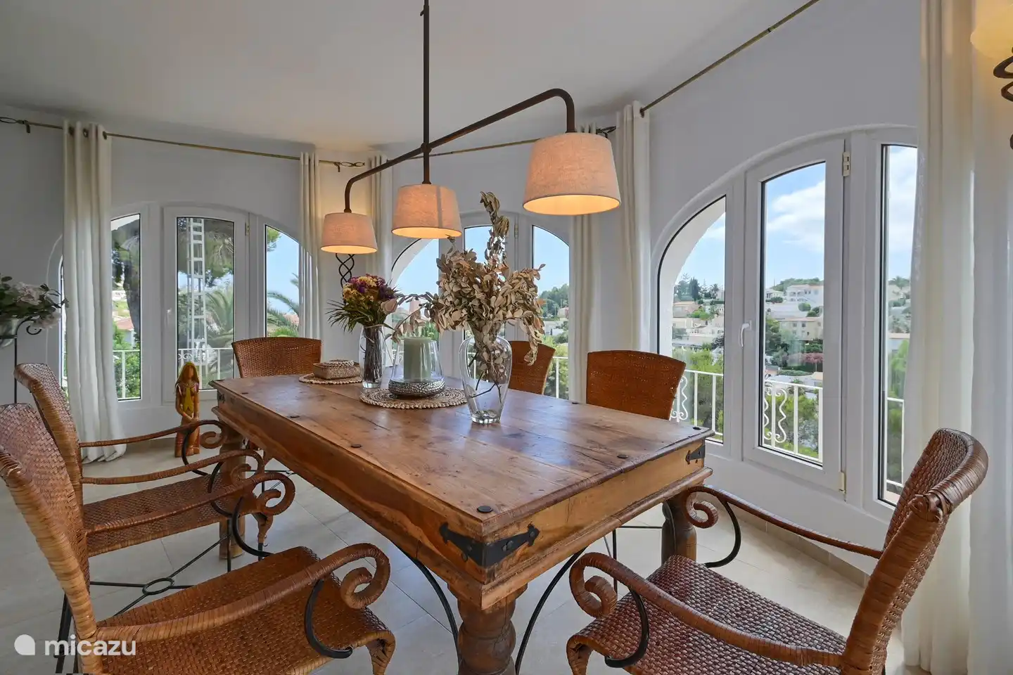 Esszimmer mit Meerblick