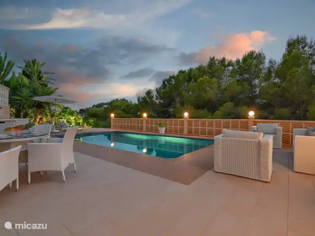 Maison de la Couronne | Espagne, Costa Blanca, Benissa - villa Piscine et espace piscine éclairés.