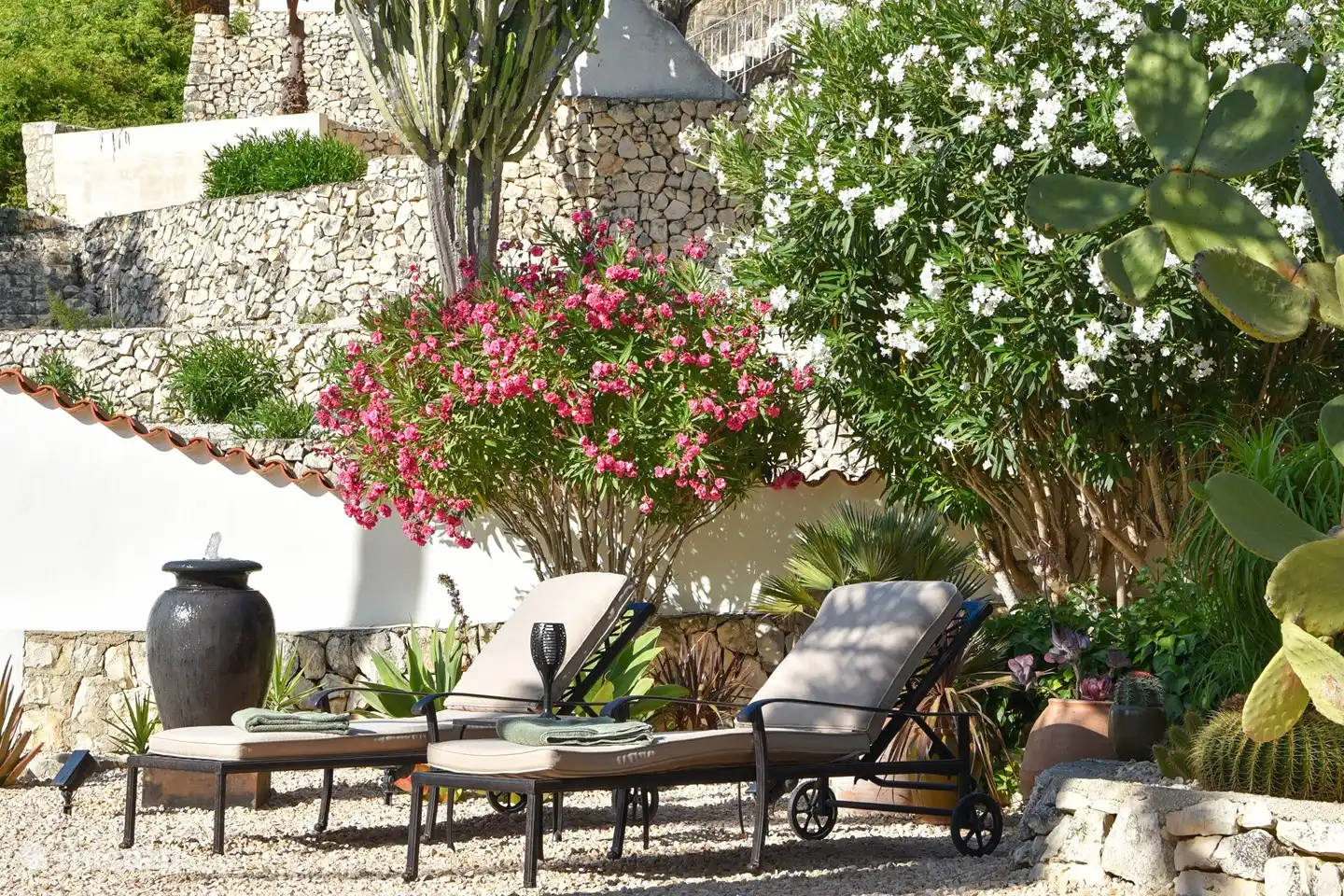 Liegemöglichkeiten auch im Garten