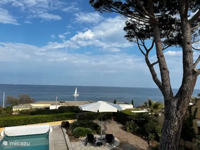Maison de la Plage 83 huren in Frankrijk, Côte d´Azur, Saint-Aygulf - vakantiehuis Uitzicht vanuit slaapkamer 3