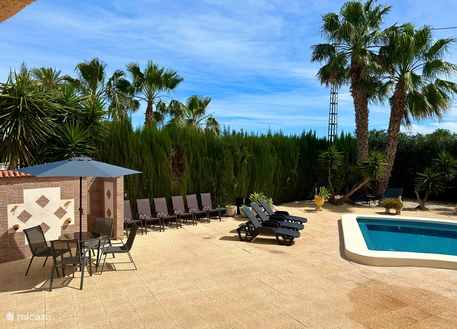 Viel Sitz- und Liegefläche 