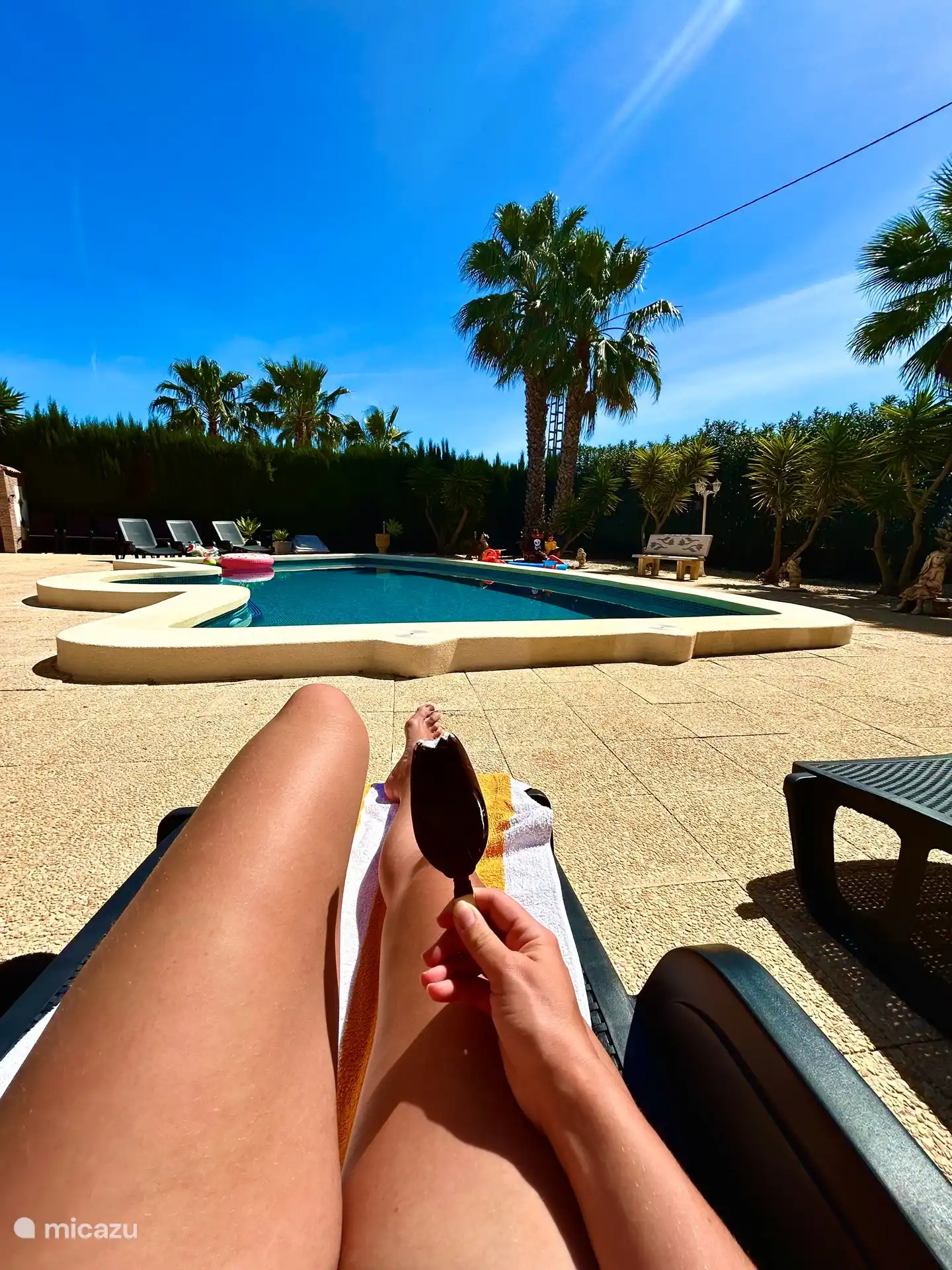 Die Kinder spielen und die Eltern chillen. So muss Urlaub sein!