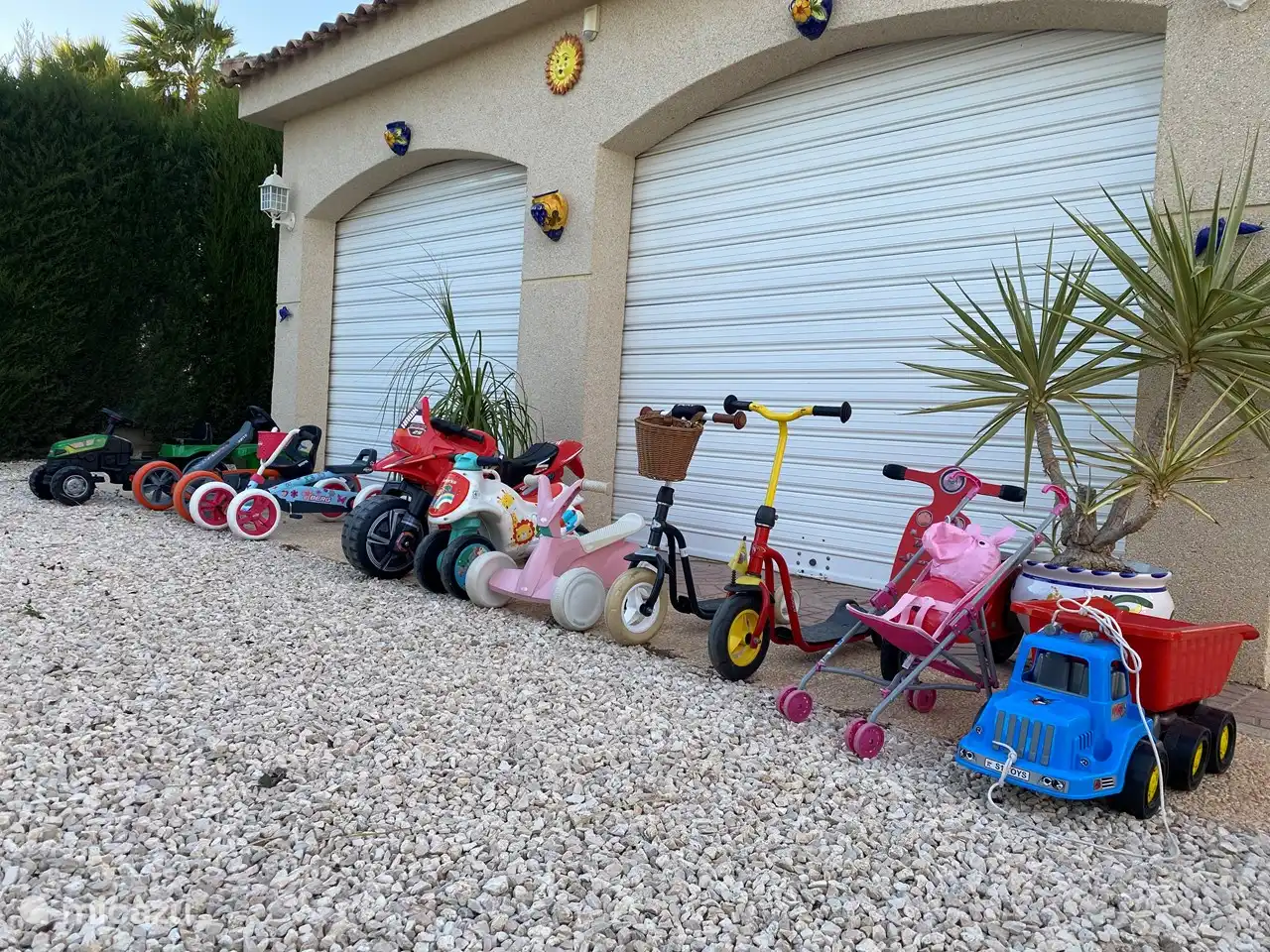 Selbst die anspruchsvollsten Kinder werden in dem komplett geschlossenen Bereich, in dem sie ihren Geschäften nachgehen können, eine tolle Zeit haben.