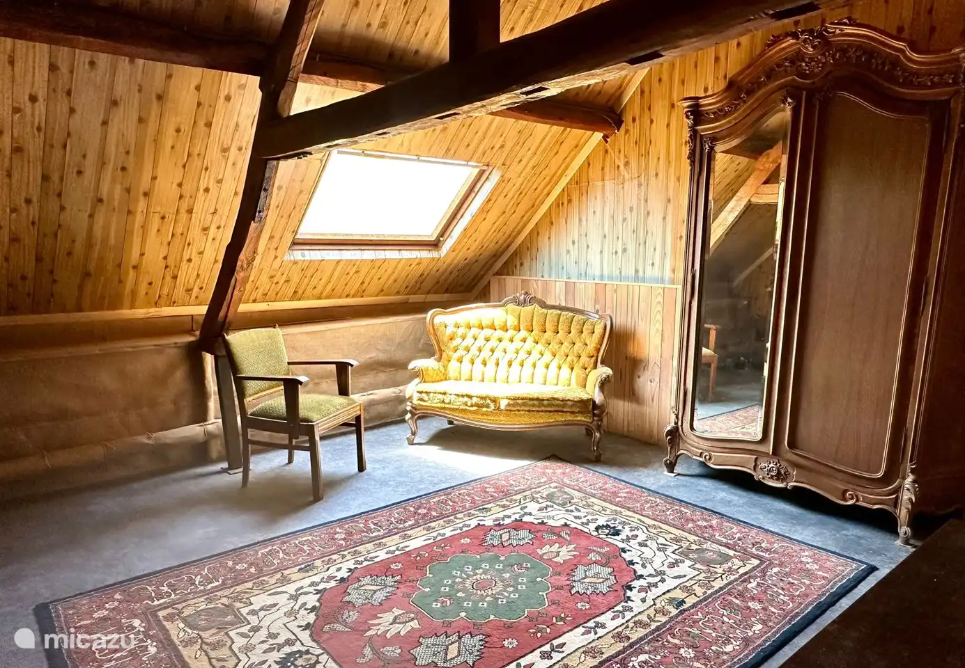 Le coin salon à l'étage