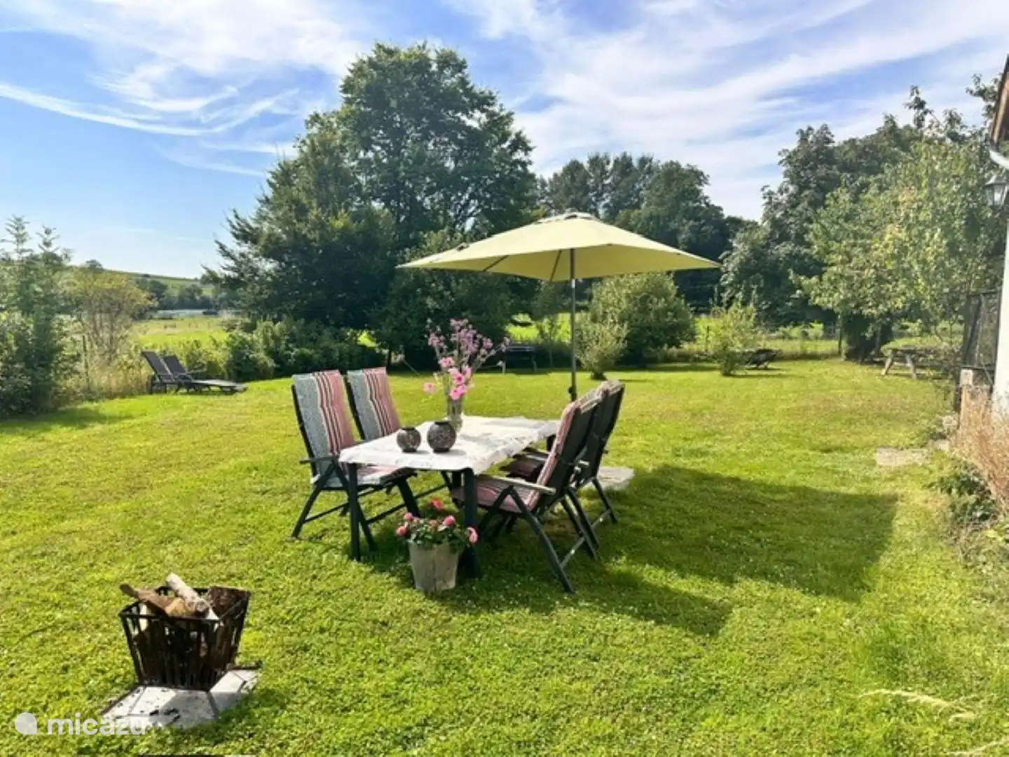 Une partie du jardin.