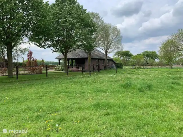 Le Ronfleur | Pays-Bas, Brabant-Septentrional,  Wilbertoord - maison de vacances Le chalet adjacent à l’alpage des chevaux.