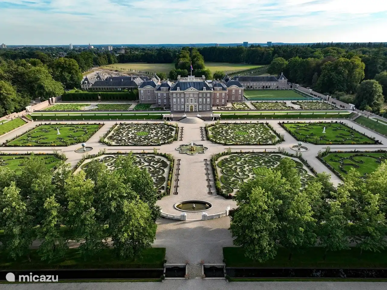 Paleis Het Loo liegt nur 5 Fahrminuten von der Unterkunft entfernt.