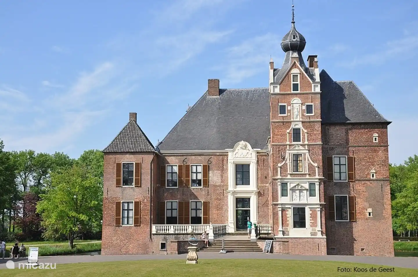 Das nahe gelegene Cannenburgh Castle in Vaassen.