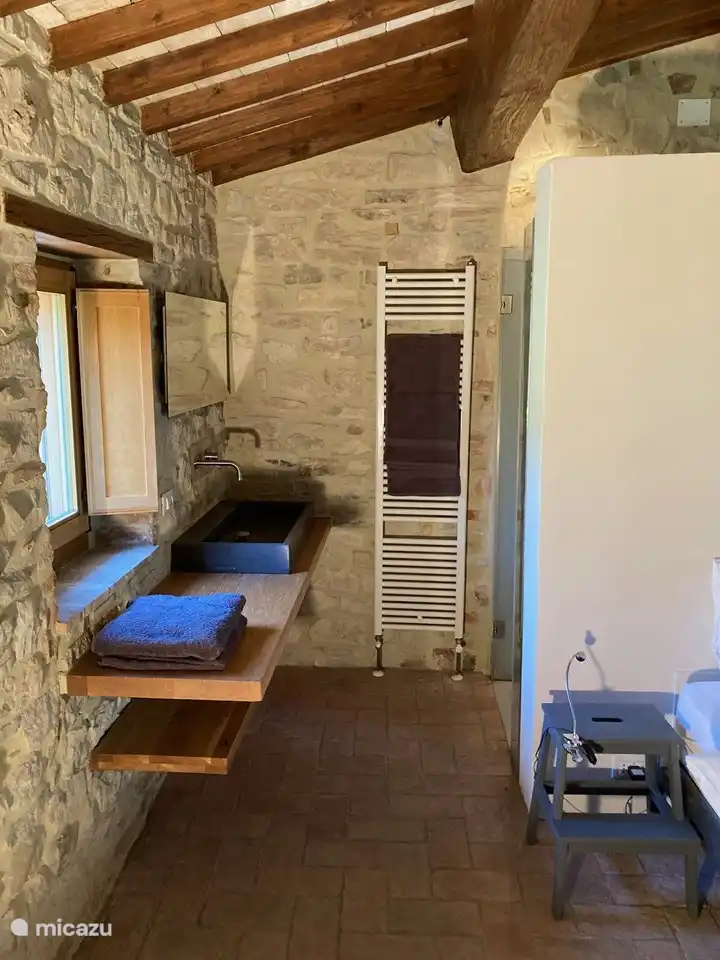 Coiffeuse avec douche