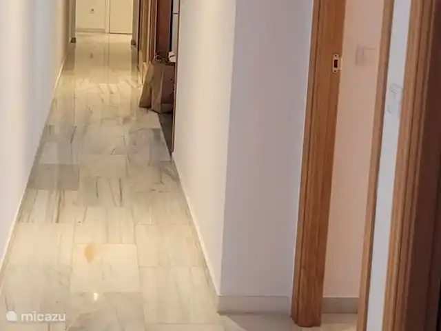 Apartamento Bahía Calpe en España, Costa Blanca, Calpe - apartamento Pasillo a todas las habitaciones.