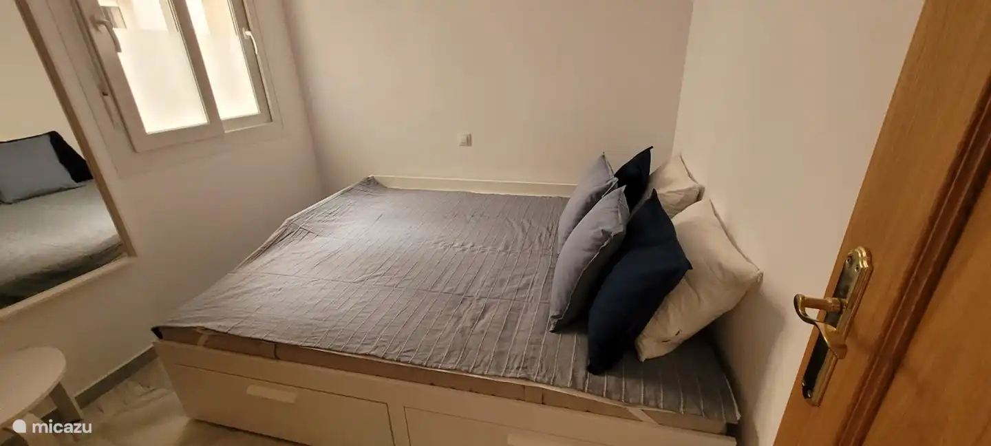 2do dormitorio con cama: 80x200/160x200