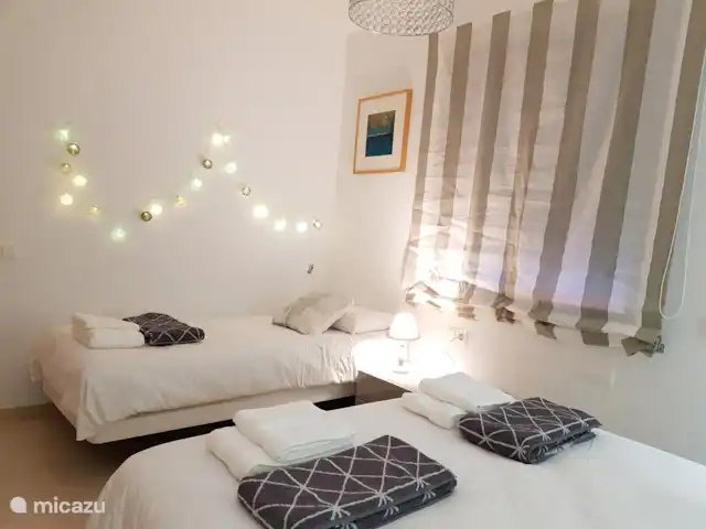 Location de Vacances Espagne, Costa Blanca, Benissa, appartement - La Marquandière Lit une personne dans la chambre familiale