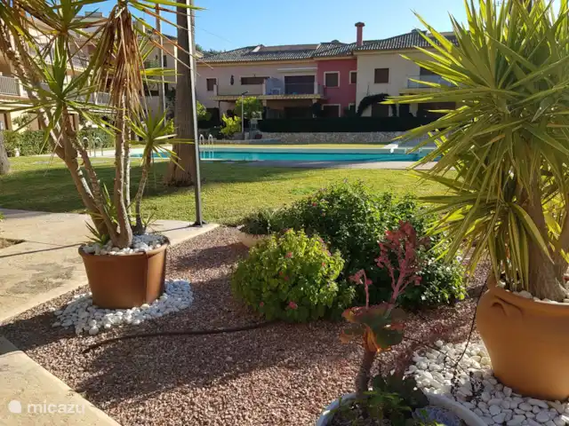Location de Vacances Espagne, Costa Blanca, Benissa, appartement - La Marquandière Très grande piscine avec pataugeoire.