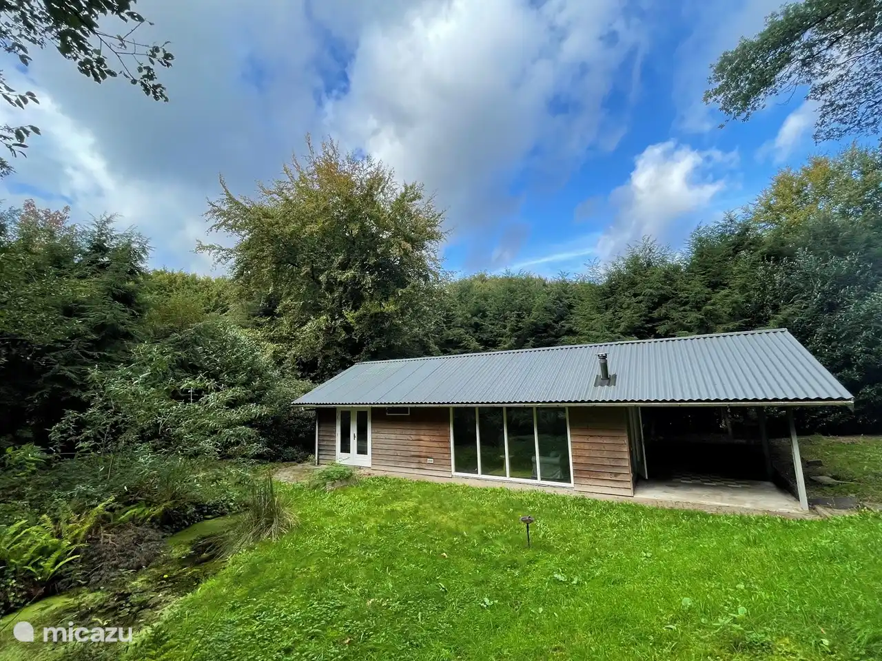 Hideout vakantiewoning met groene natuur rondom
