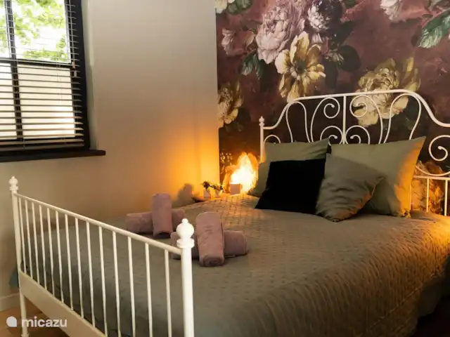 Le rêveur | Pays-Bas, Brabant-Septentrional,  Wilbertoord - maison de vacances Chambre romantique avec lit double. Bien sûr, un lit fait à l'arrivée.