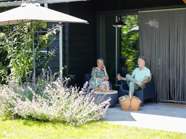 Le rêveur | Pays-Bas, Brabant-Septentrional,  Wilbertoord - maison de vacances Fromage, saucisse, noix, buvez et dégustez. Même dans les jours les plus froids avec la merveilleuse table à feu.