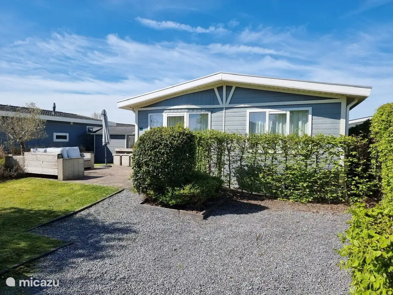 chalet, Breskens, Zeeland, Niederlande - Blaues Strandhaus