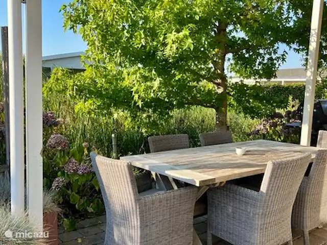 Location de Vacances Pays-Bas, Zélande, Breskens, chalet - Maison de plage blanche Terrasse