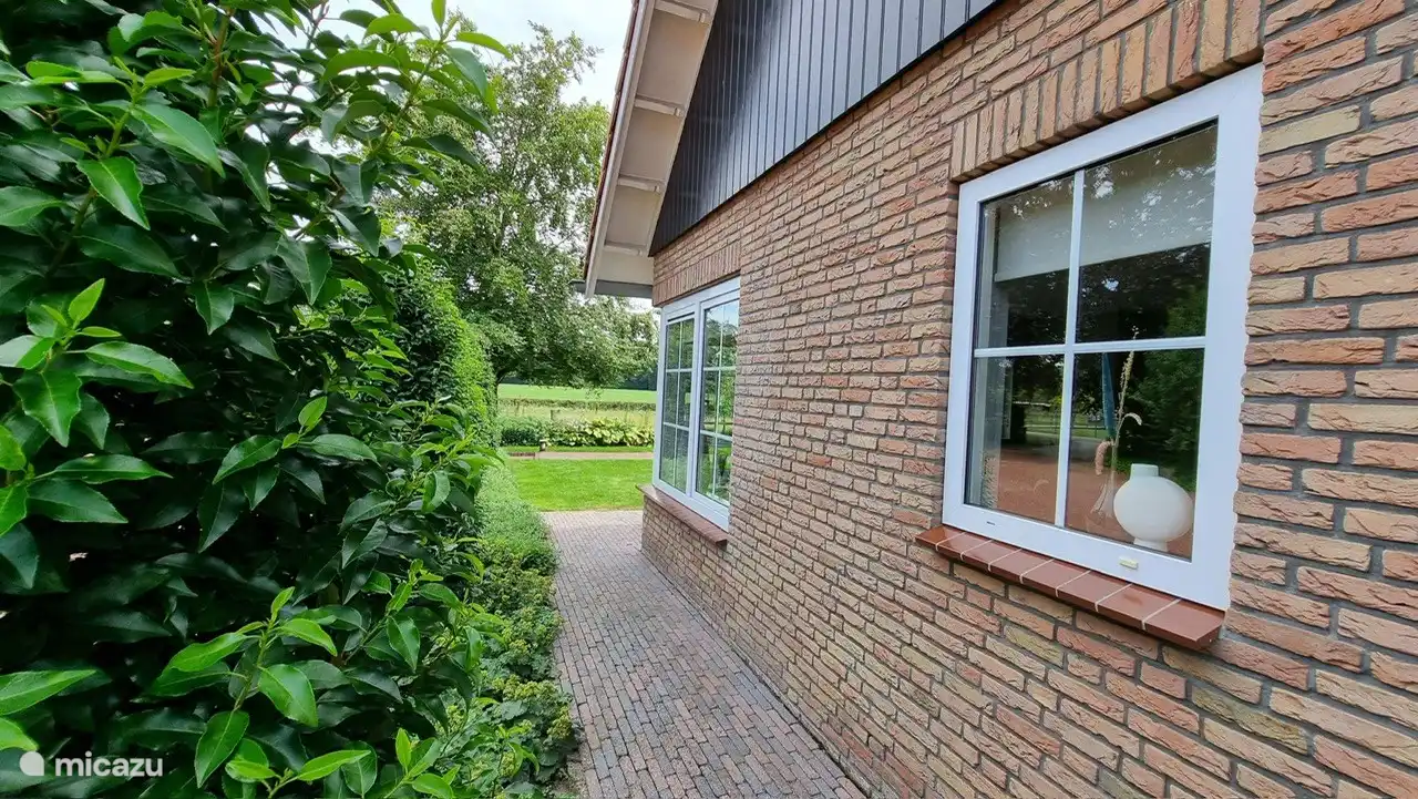 Side of the house seen from the terrace.