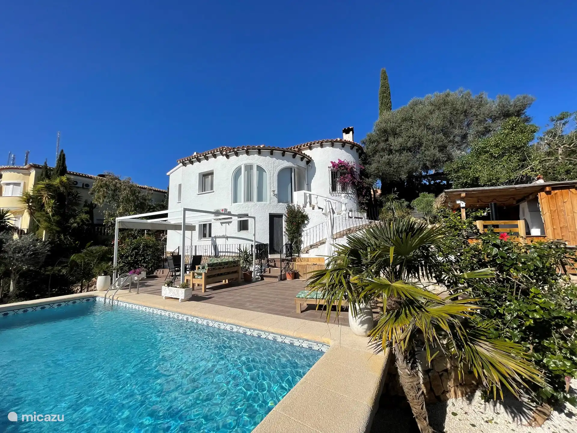 Appartement is lager niveau, uw gastheren wonen boven