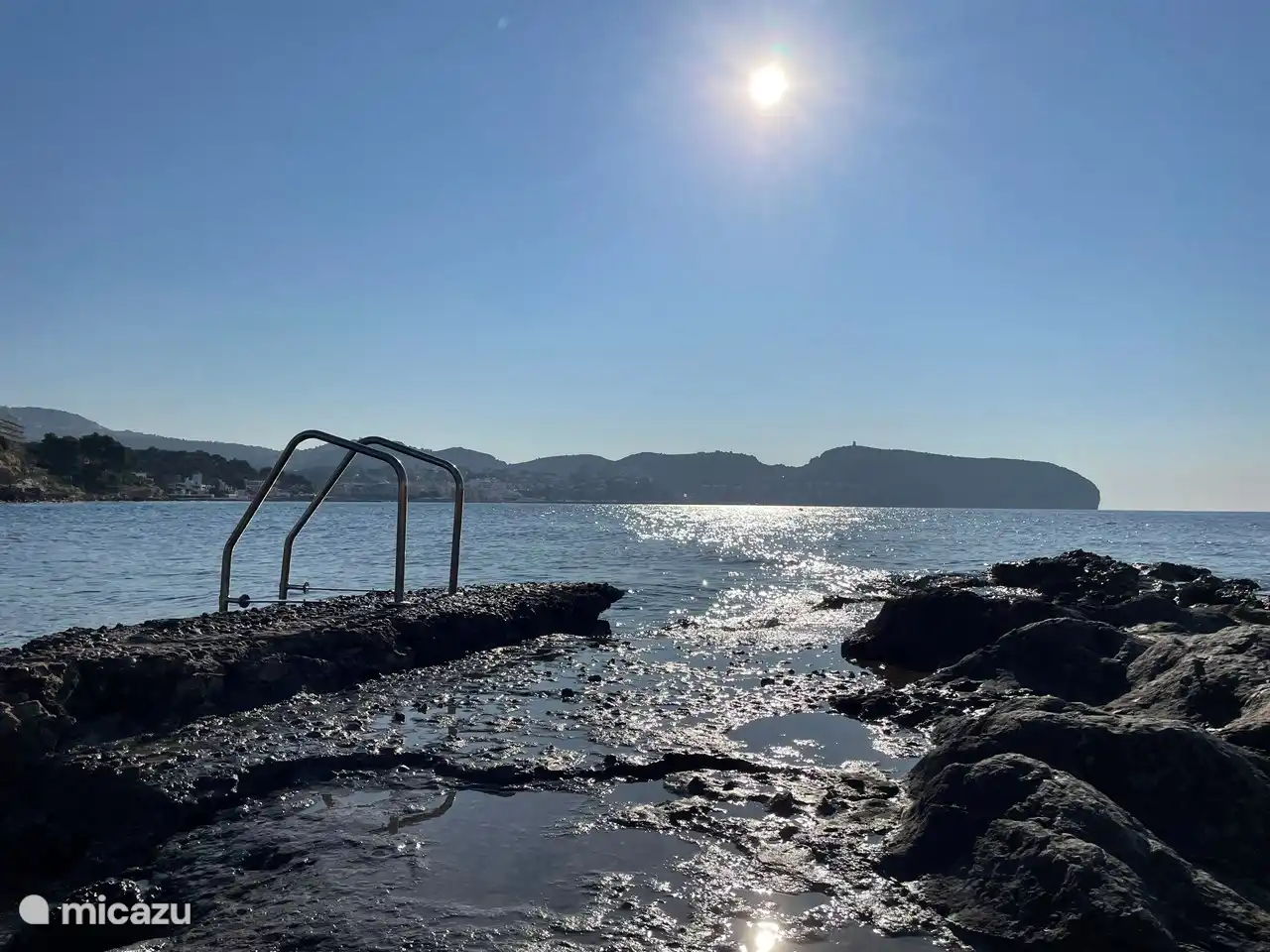 Lokaal Moraira bij zonsopgang