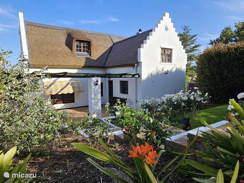 Holiday home in South Africa, Cape Town (Western Cape), Somerset West  Gîte / Cottage Thatch Cottage Somerset West