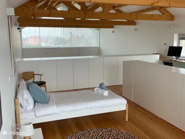 vakantiehuis huren in Portugal, Costa de Prata, Murtosa – Modern schuurhuis op het platteland Slaapkamer 2 op de eerste verdieping met 2 eenpersoonsbedden
