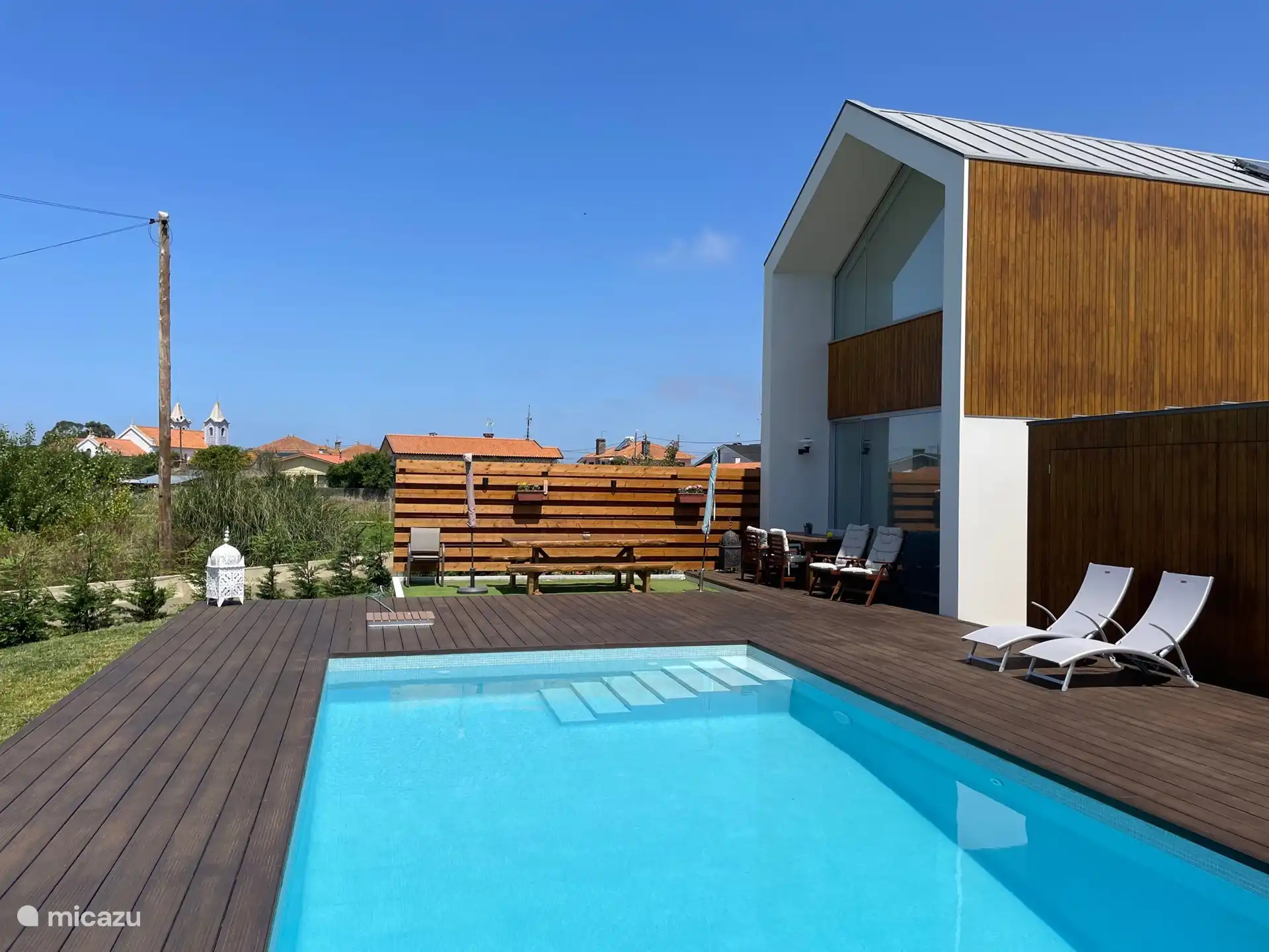 Modernes Scheunenhaus auf dem Land in Portugal, Costa de Prata, Murtosa - Ferienhaus