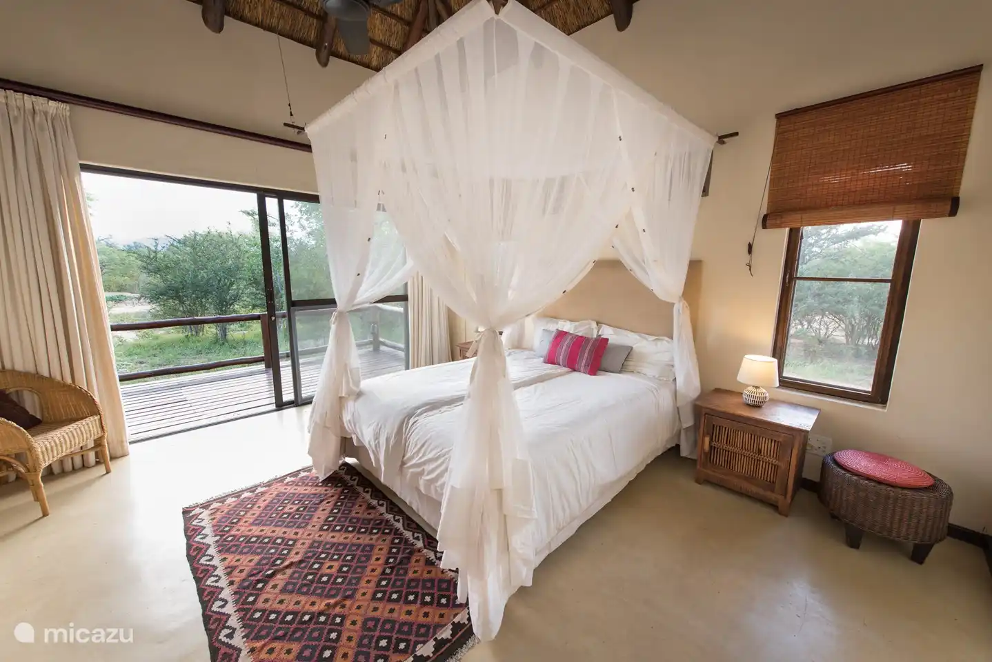 Gästezimmer 2 mit privater Terrasse