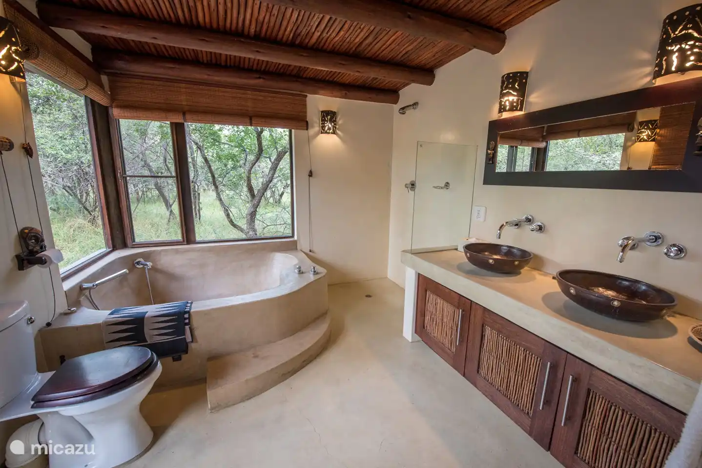 Hauptschlafzimmer mit eigenem Bad