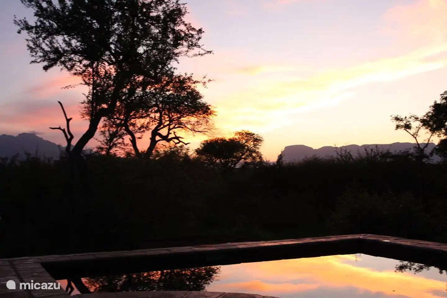 Sonnenuntergang über den Drakensbergen