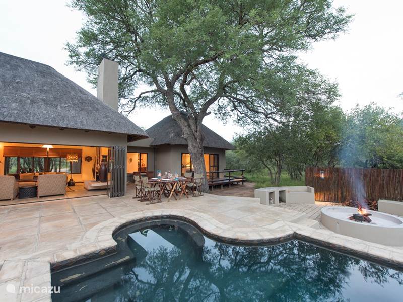 Vakantiehuis Zuid-Afrika, Limpopo, Hoedspruit Vakantiehuis Luxe bushvilla nabij Kruger