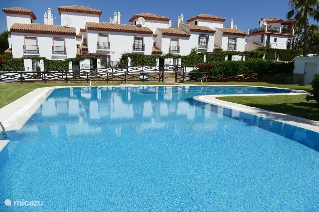Townhouse in Marbella,Cabopino beach in Spain, Costa del Sol, Marbella Cabopino  - terraced house