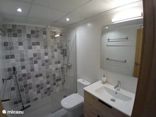 apartamento en España, Costa Blanca, Gran Alacant - Santa Pola – Casa Gran Alacant Baño 1.