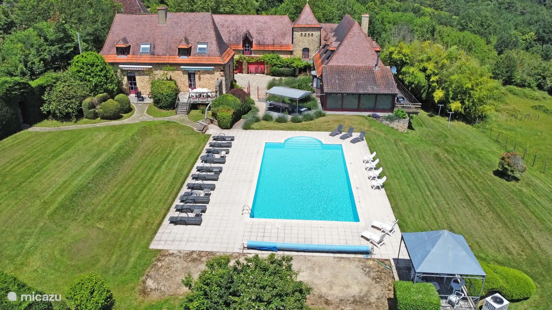 Luftaufnahme der Immobilie