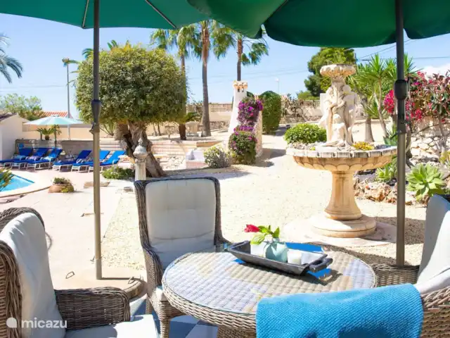 Villa La Perla | Espagne, Costa Blanca, Moraira - villa De jolis coins salons à l'extérieur pour profiter du soleil ou de l'ombre