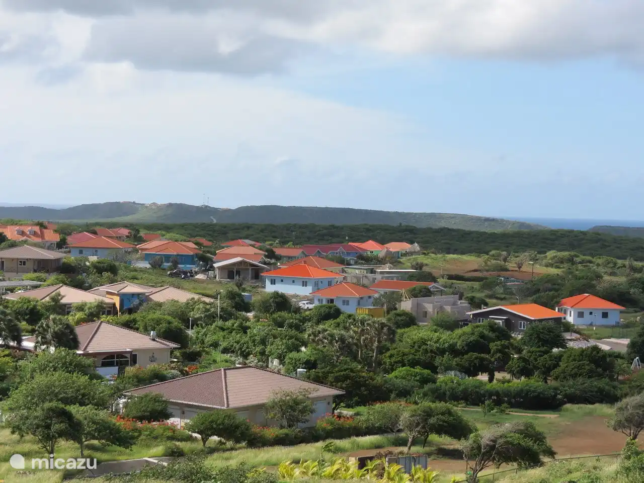 Villa Park Fontein is a small-scale resort with 24/7 security. located on the most beautiful and quiet part of the island.