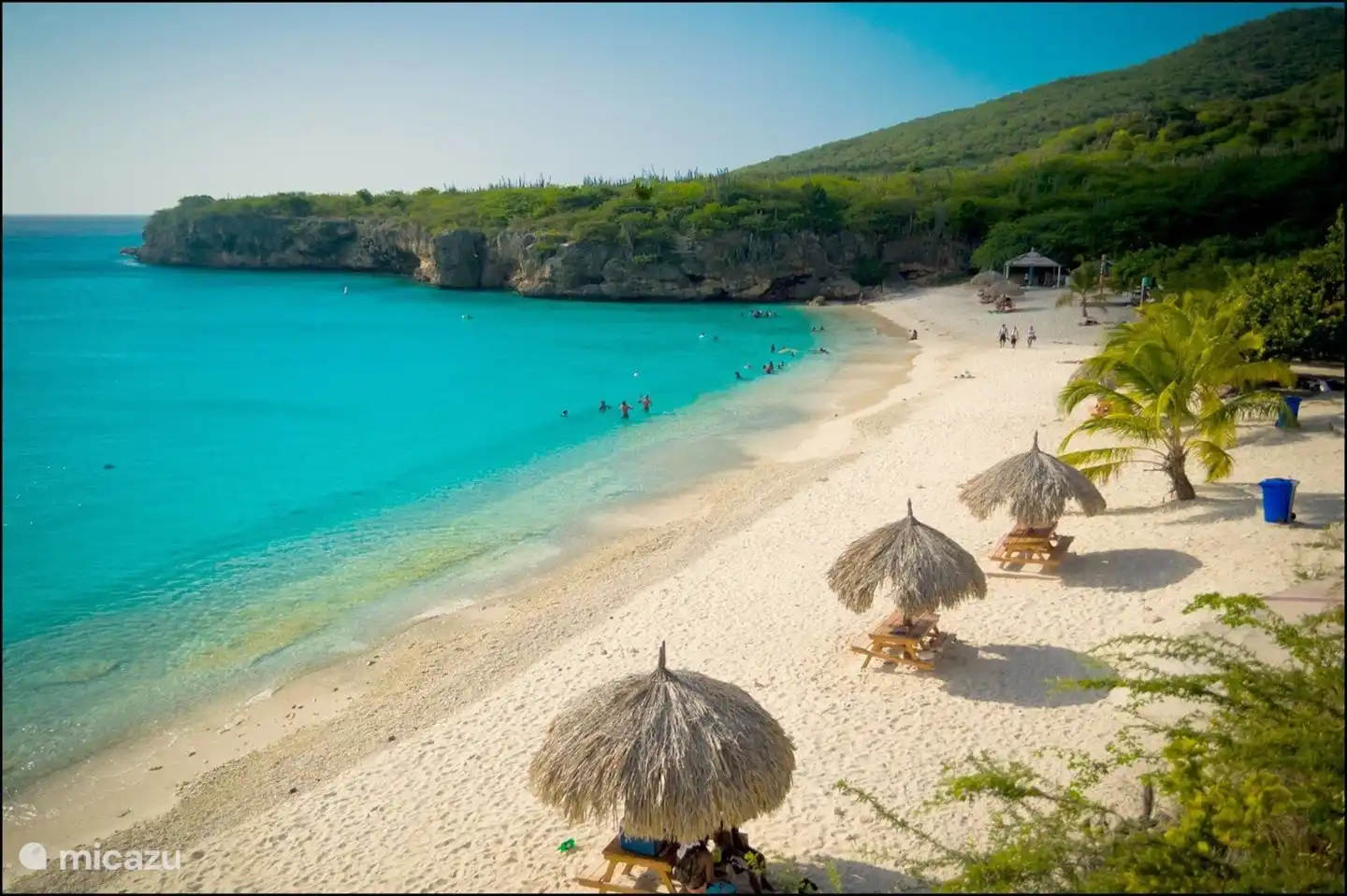 The freely accessible beach of Daaibooi. By car it is about 10 minutes from Villa Park Fontein. You can also rent sunbeds on the beach and there is a small beach bar