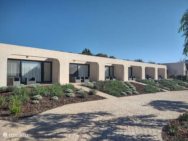 Vakantiehuis Portugal, Algarve, Quelfes - appartement Suites Sunny Hill Suite Koraal