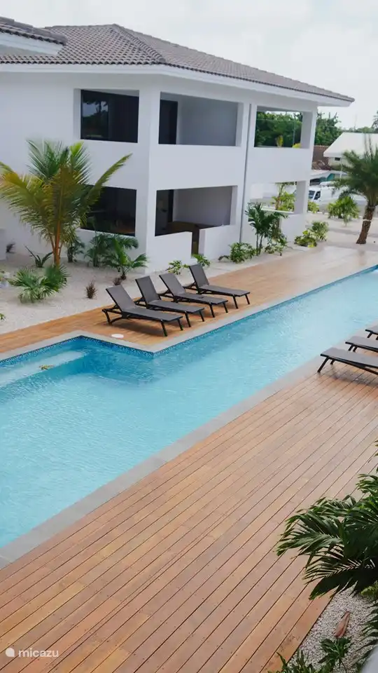 Uitzicht vanaf het balkon