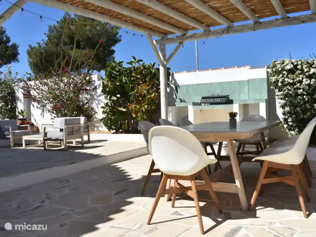 Villa Flores | Espagne, Costa Blanca, Benitachell - villa Coin repas et coin salon avec plancha à gaz