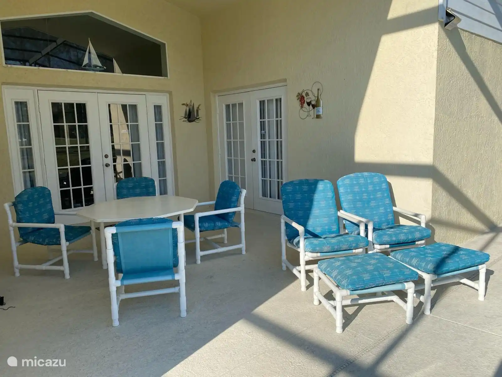 Véranda/maison arrière