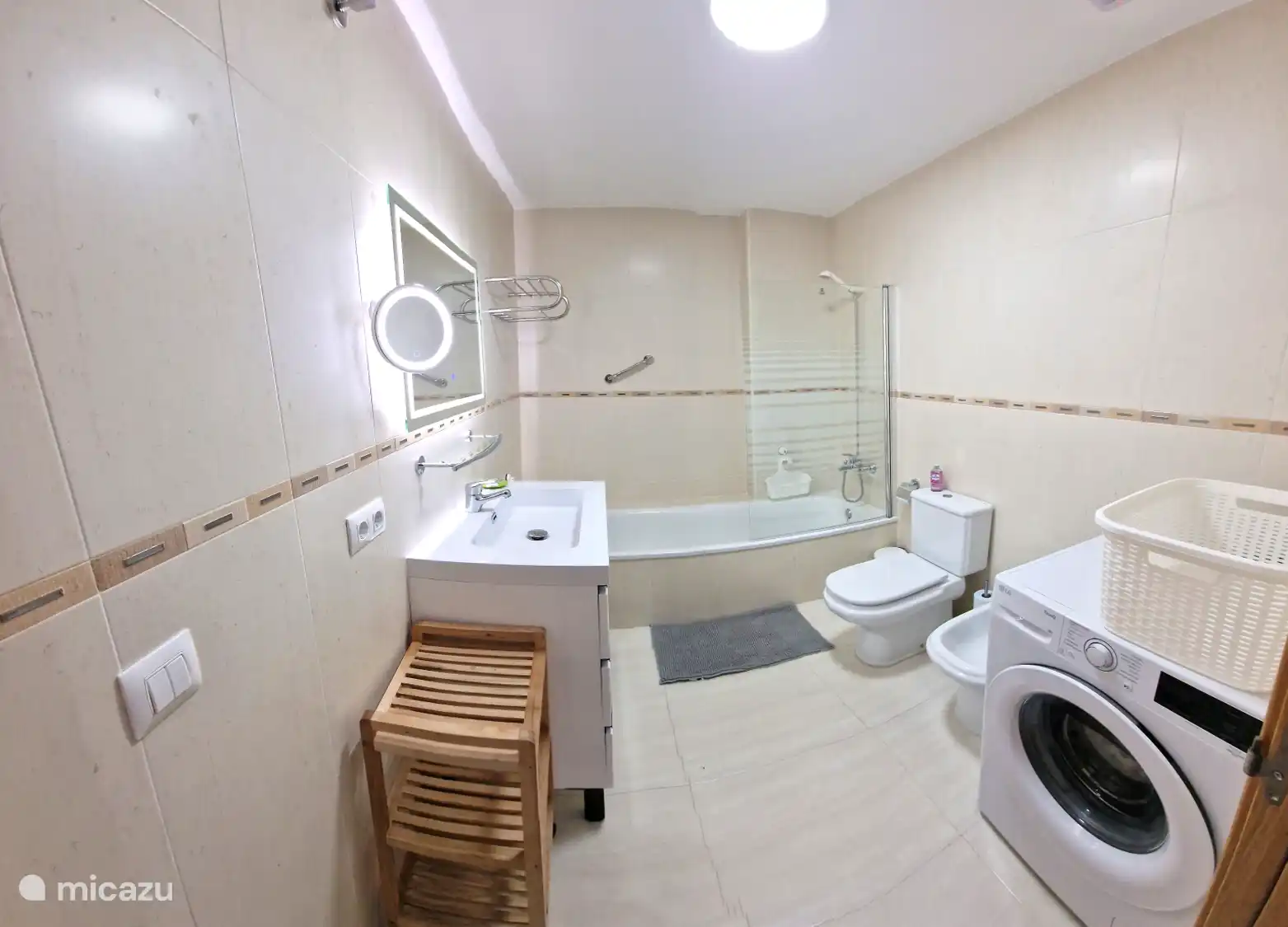 Bathroom overview