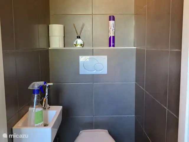 Danenhof en Bélgica, Amberes, Herselt - casa vacacional ¡Aseo en la planta baja!
¡Todo súper limpio!