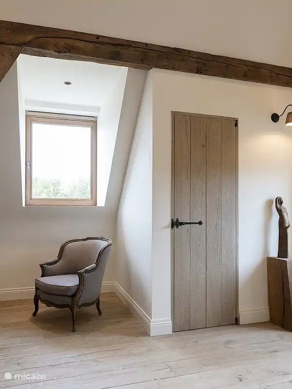 Door to upstairs toilet