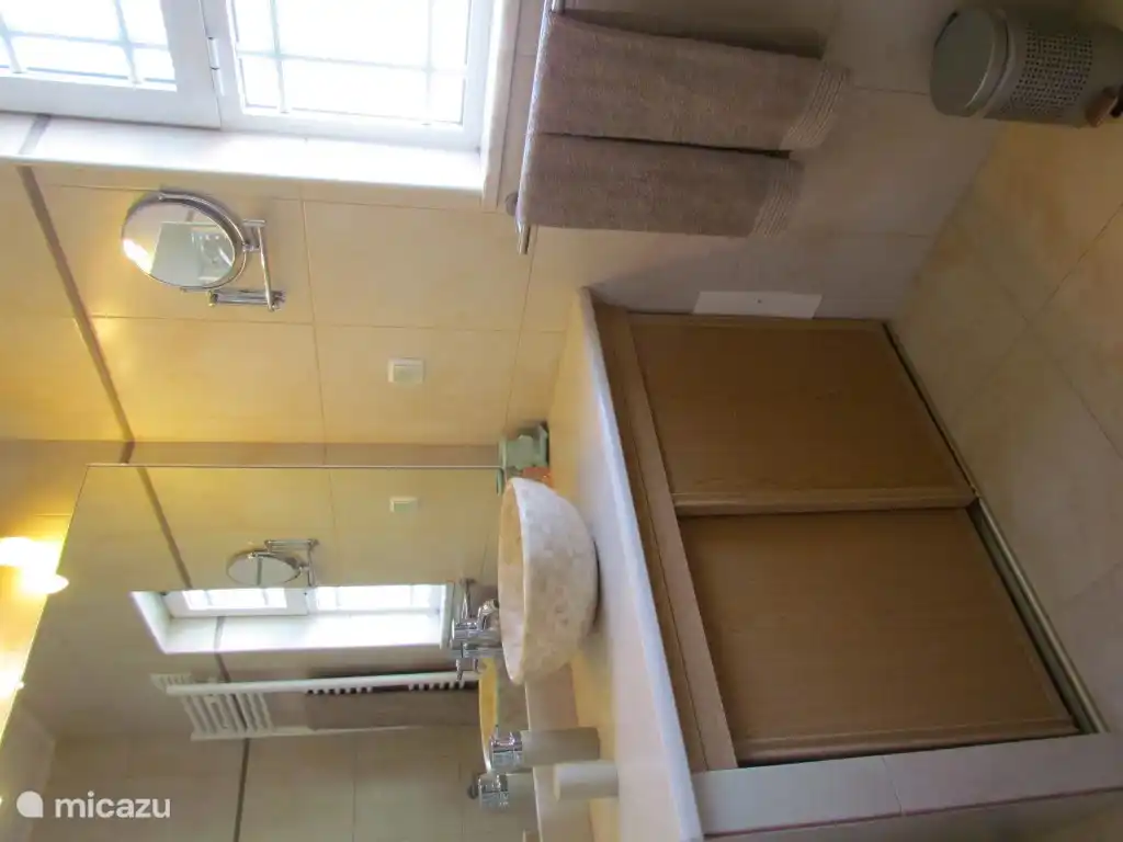 Badezimmer - Schlafzimmer 2