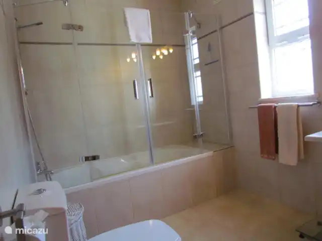 villa huren in Portugal, Algarve, Carvoeiro – Casa Anja Badkamer - Slaapkamer 4